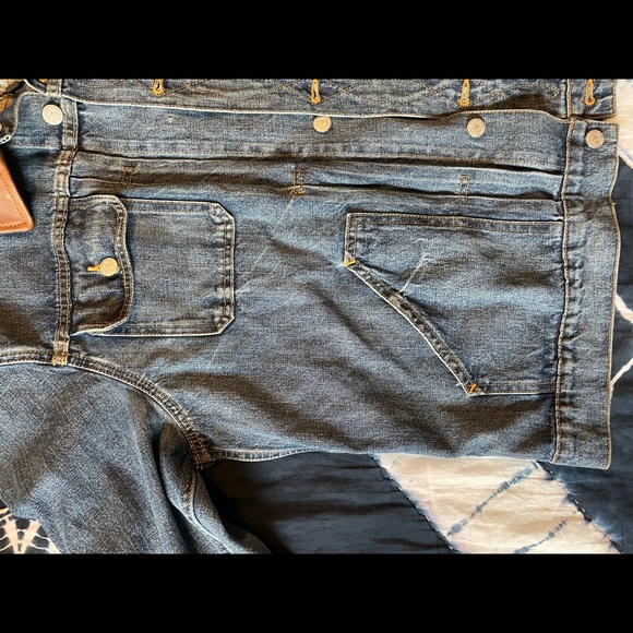 NWT Authentic Frye Jean jacket with leather collar - Picture 3 of 7